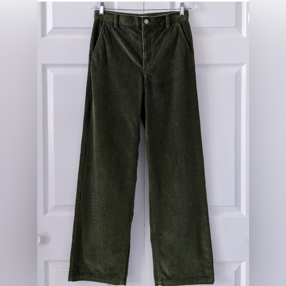 Aritzia Tna Ripcord Corduroy Wide Leg Pants In Fatigue Green | Size 2